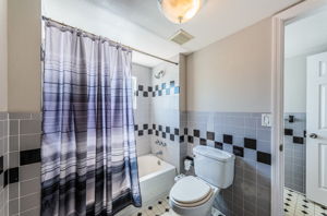 Primary Bathroom 1b