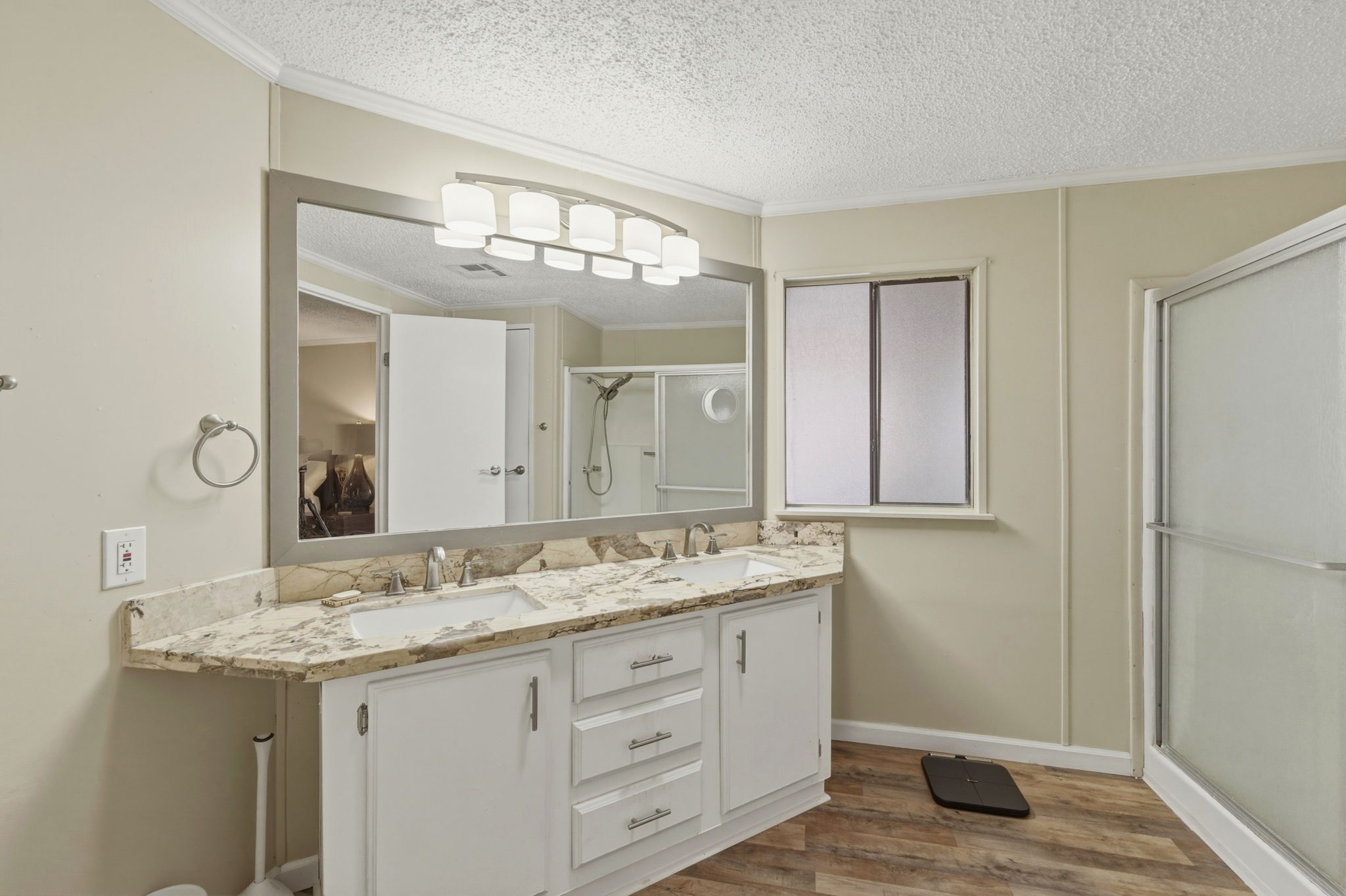 Primary Bathroom (1)