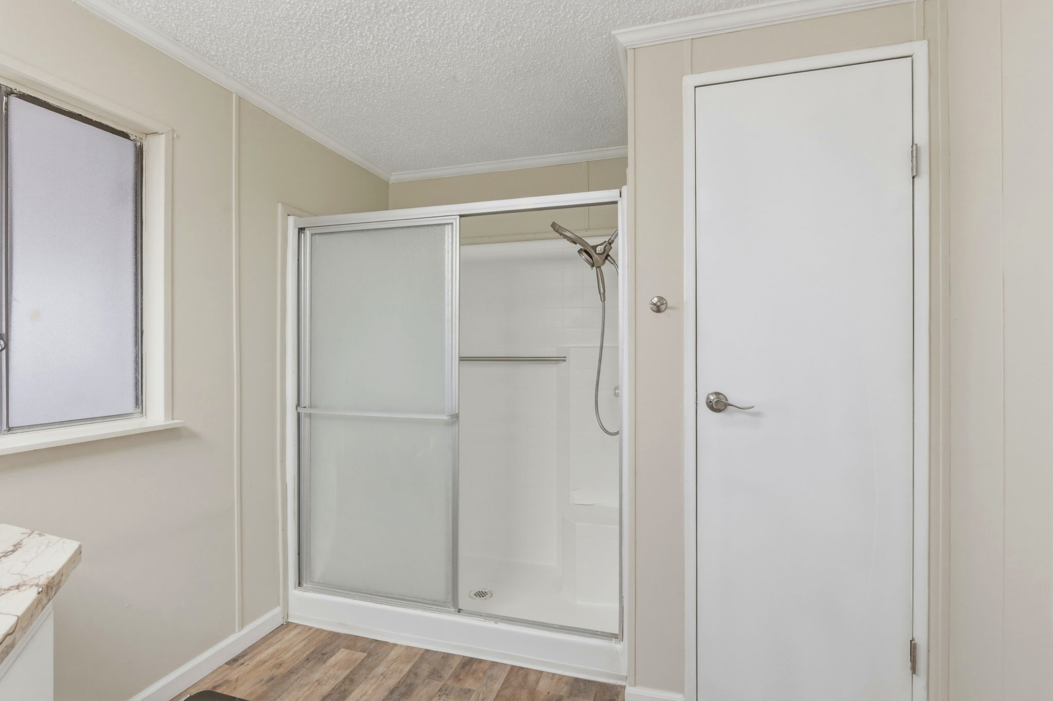 Primary Bathroom (2)