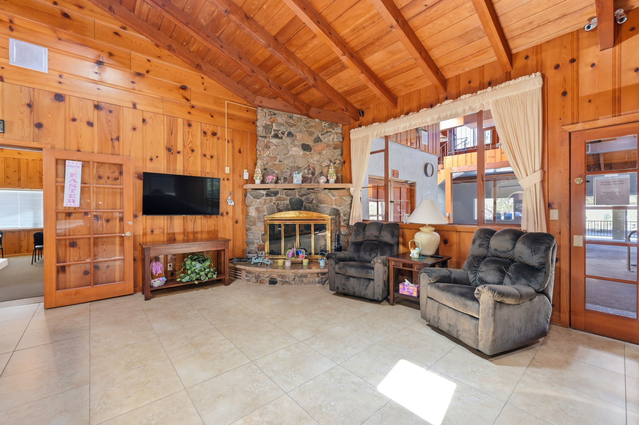 Lounge(1)
