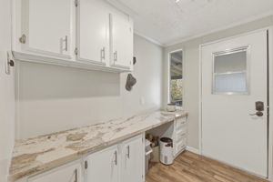Laundry Room (2)