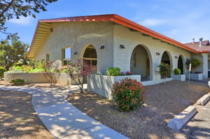Clubhouse(4)