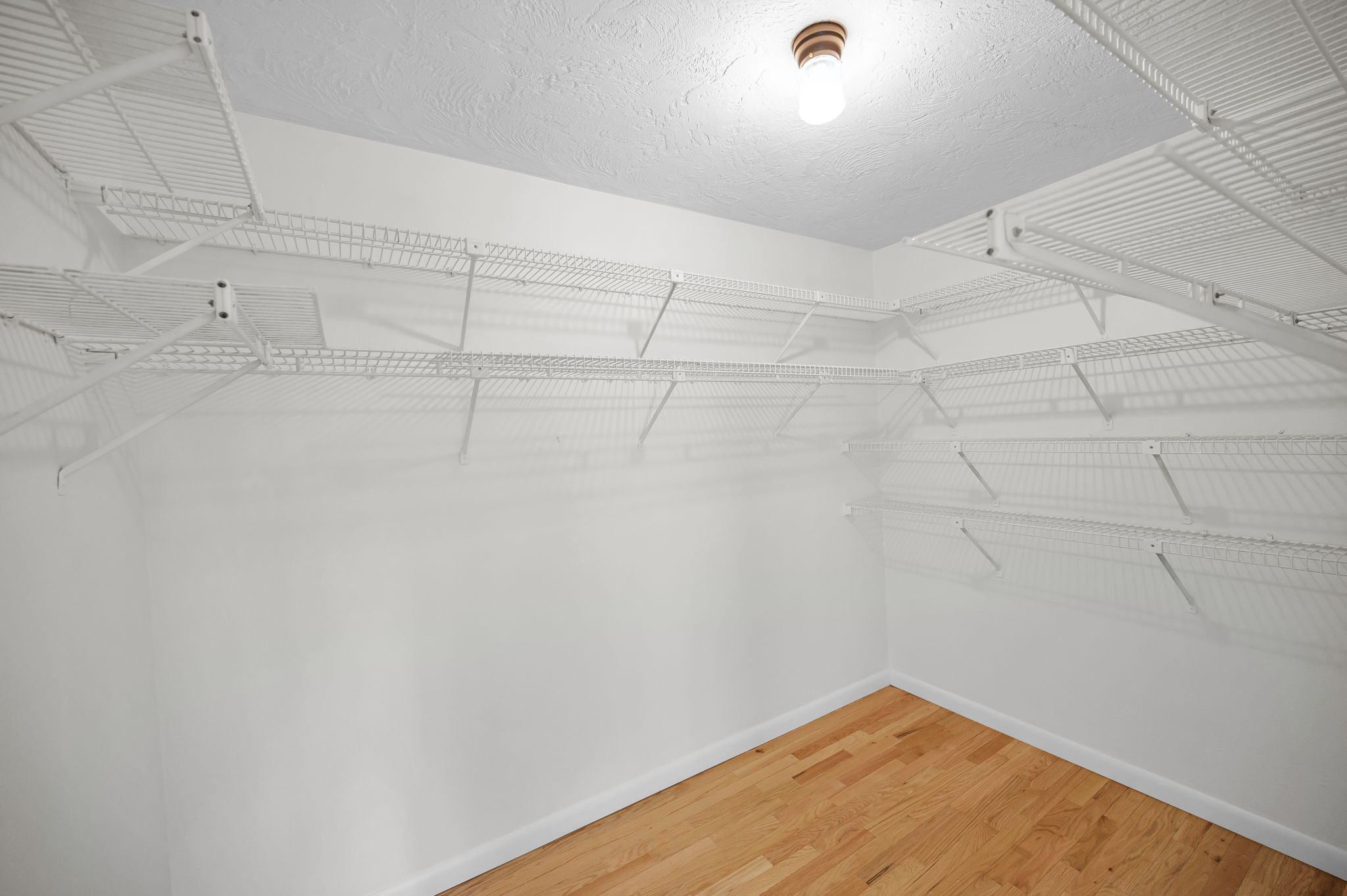 Bedroom4 Closet