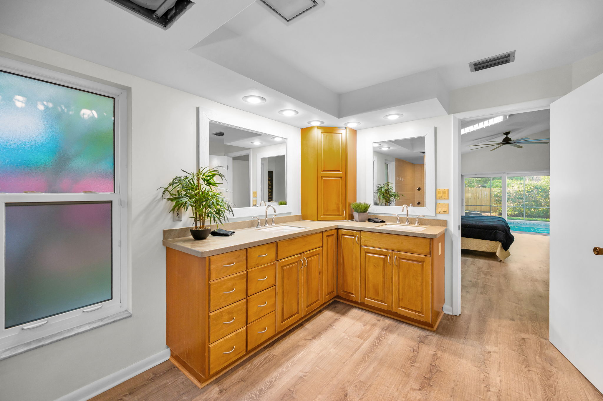 Master Bathroom1f