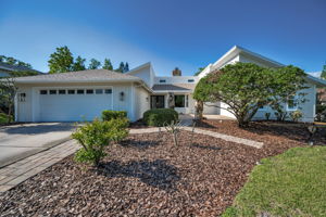 Front Exterior5