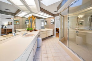 Jack n Jill Bathroom2a