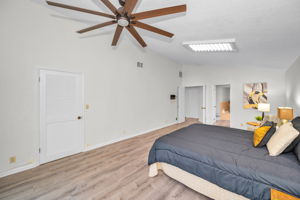 Master Bedroom1c
