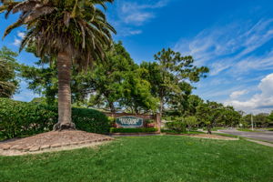 3-Westlake Village Entry