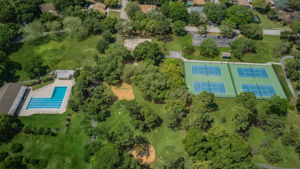 4-Pool, Tennis and Basketball Court