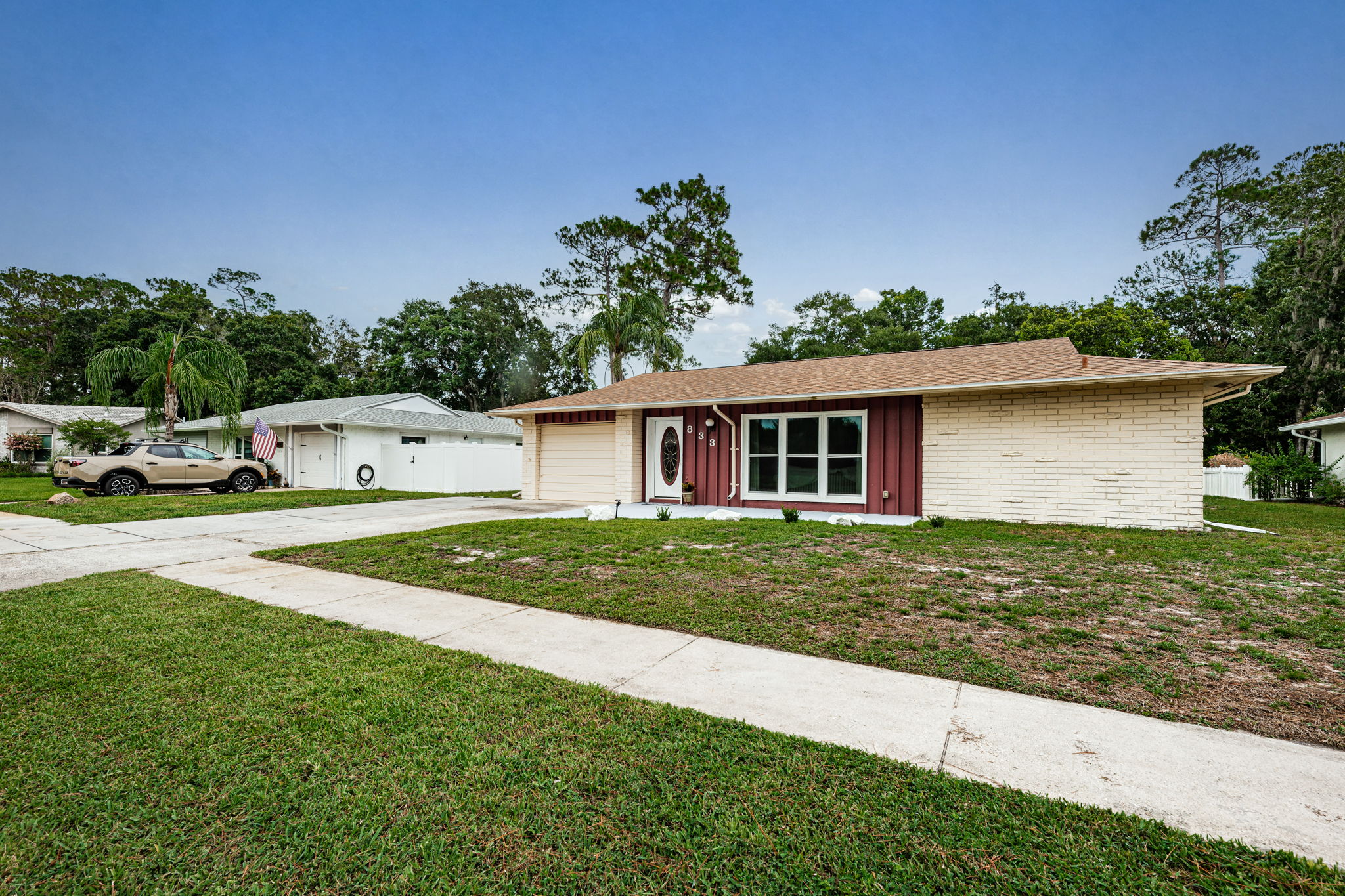 Front Exterior4