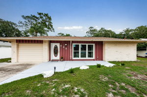 Front Exterior5