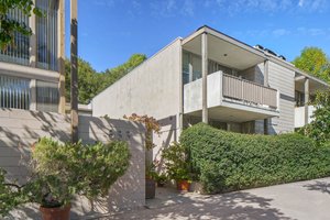 833 Moraga Drive 12-1.jpg