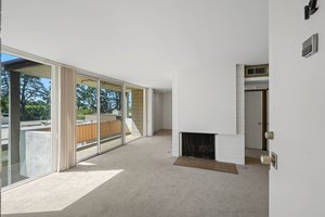 833 Moraga Drive 12-5.jpg