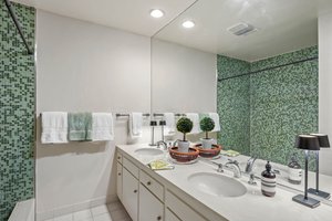 833 Moraga Drive 12-22.jpg