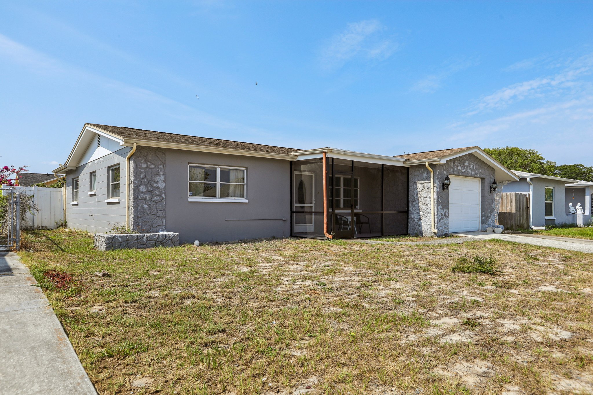 Moulton Dr-0705-003.jpg
