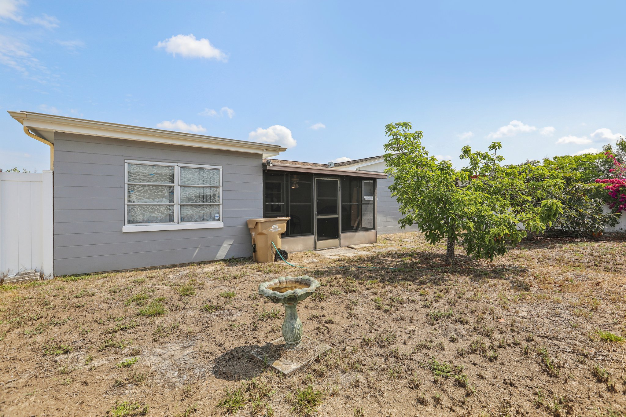 Moulton Dr-0705-027.jpg