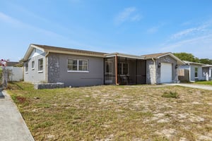 Moulton Dr-0705-003.jpg