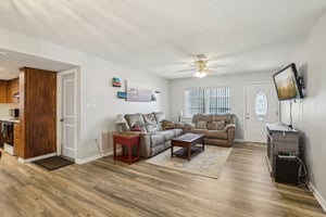 Moulton Dr-0705-005.jpg
