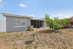Moulton Dr-0705-027.jpg