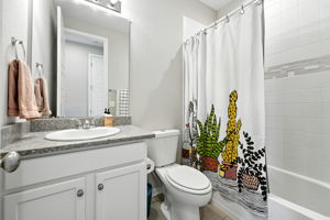  Photo 31