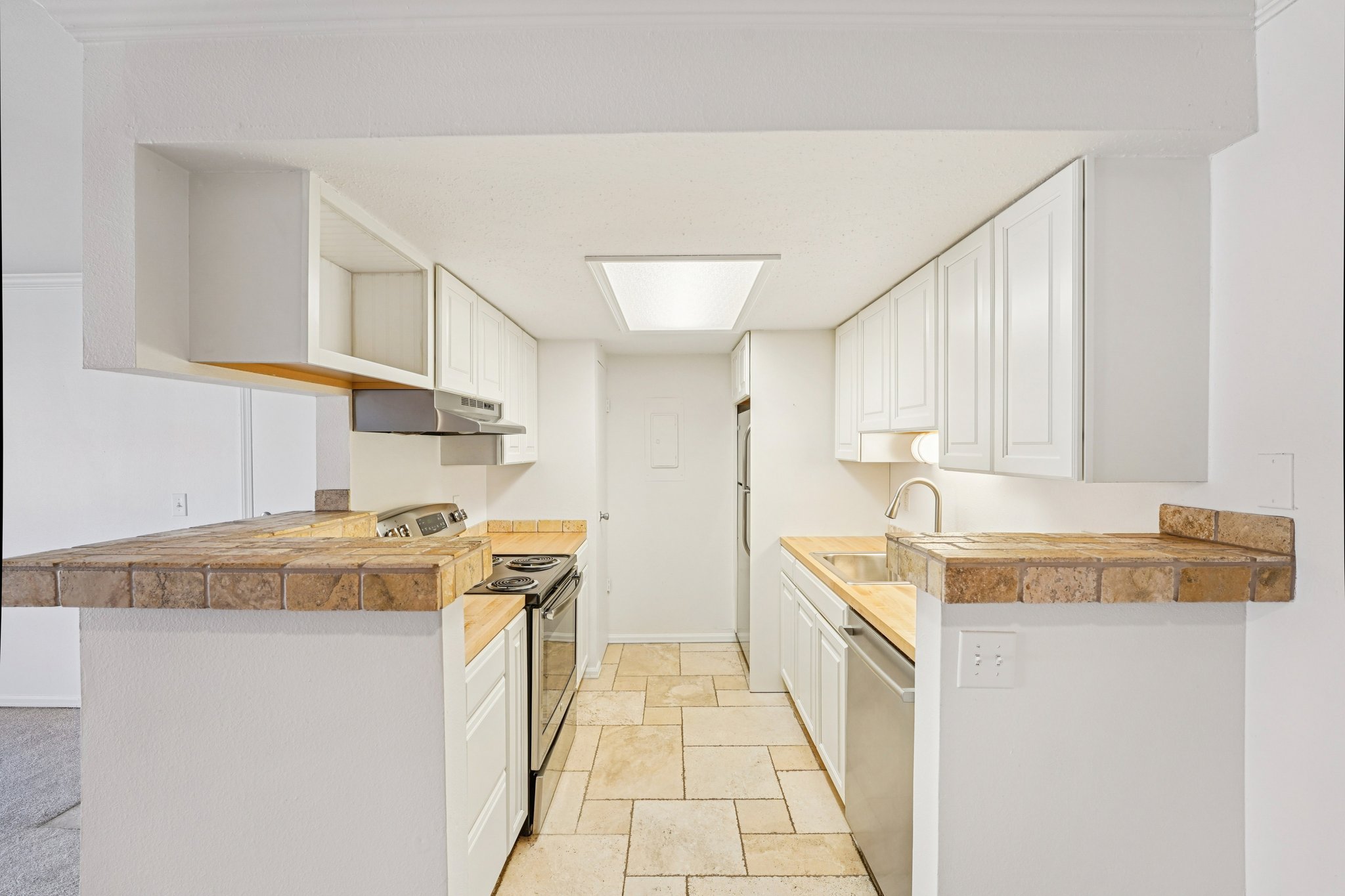 Fairmount Dr-S0503-009.jpg