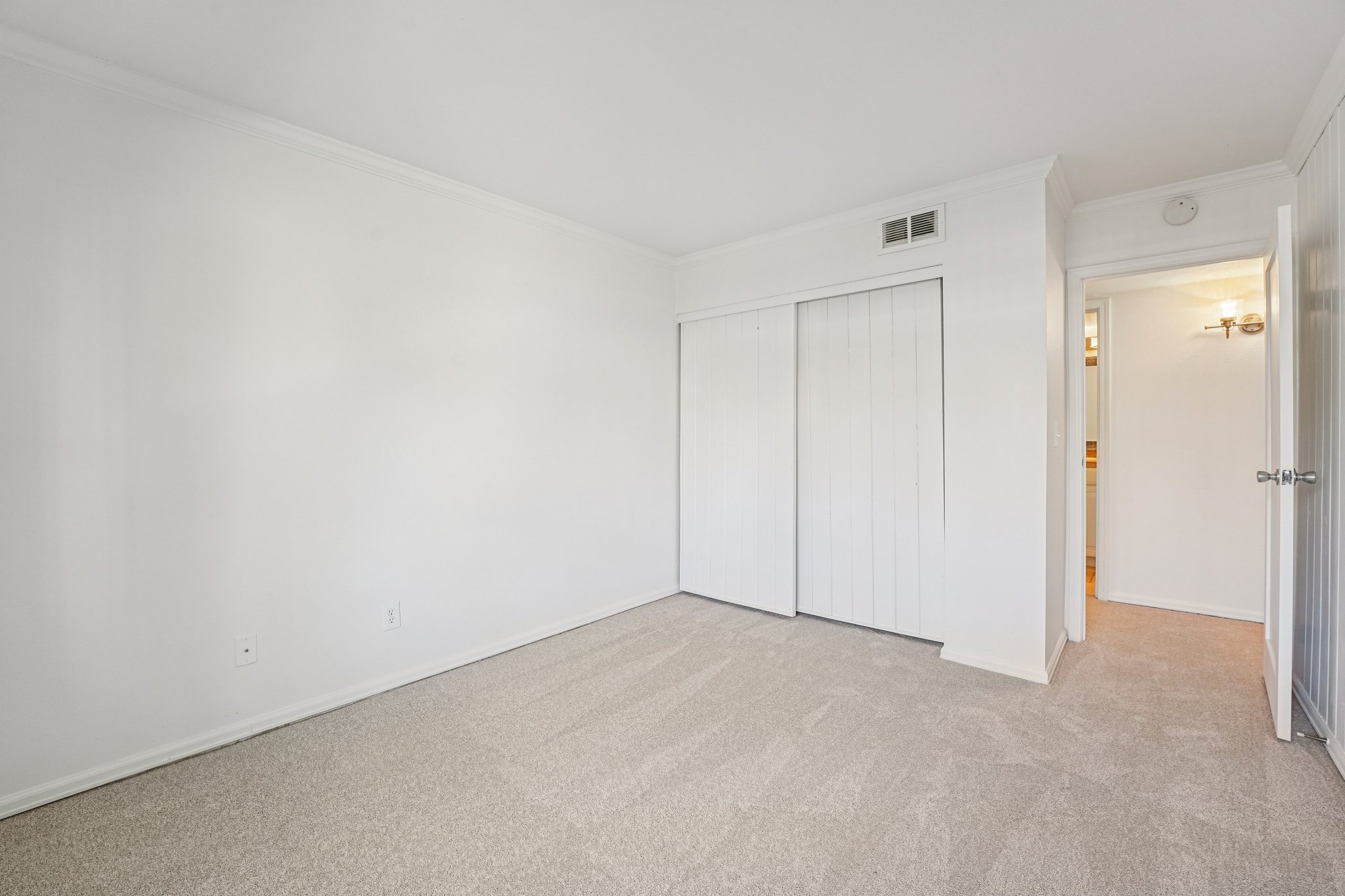 Fairmount Dr-S0503-019.jpg