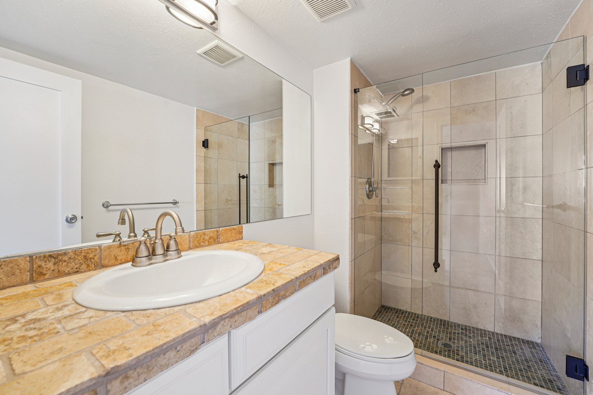 Fairmount Dr-S0503-026.jpg