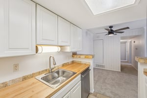 Fairmount Dr-S0503-014.jpg