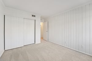 Fairmount Dr-S0503-020.jpg