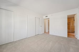 Fairmount Dr-S0503-025.jpg