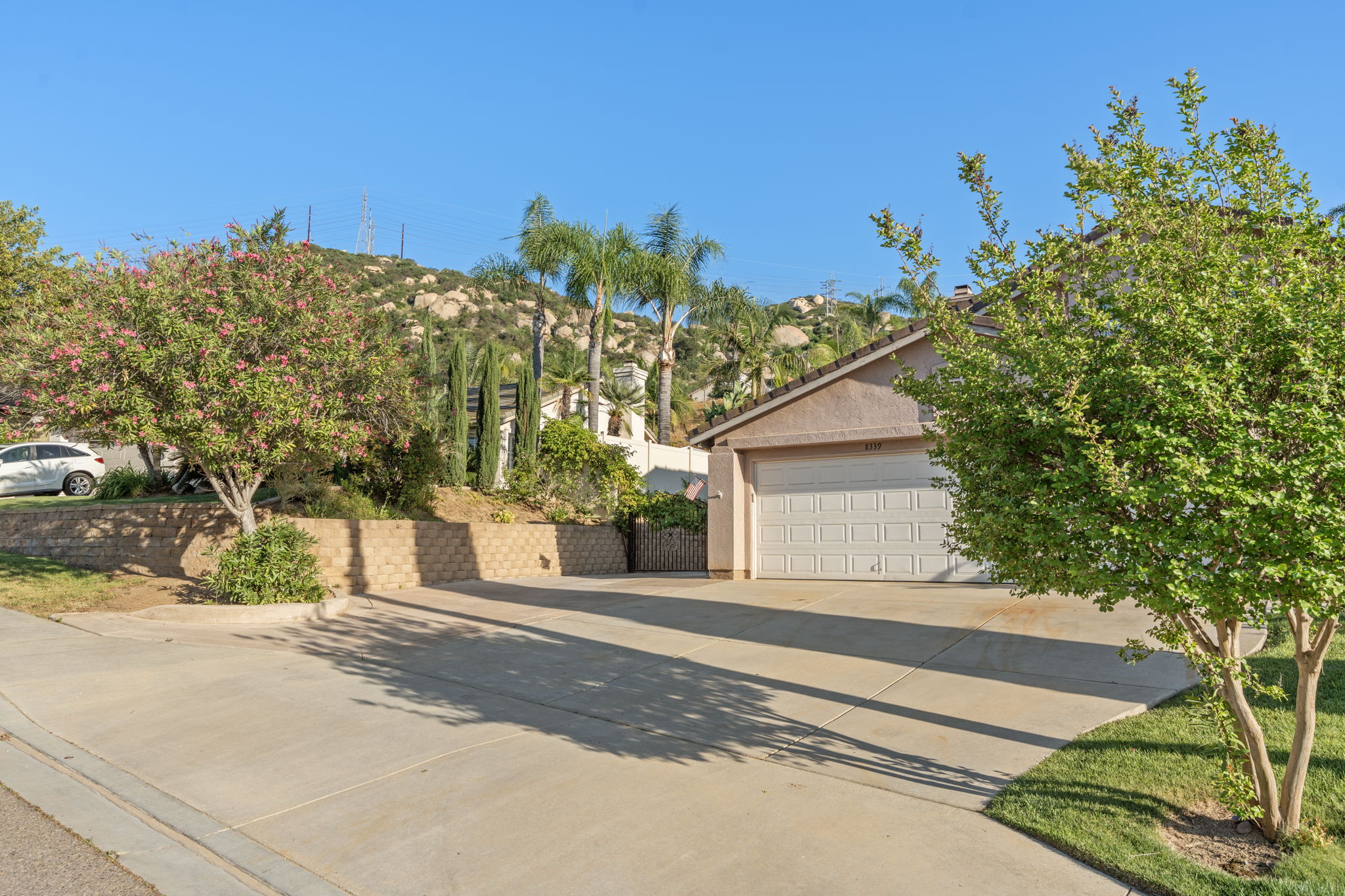 8339 E County Dr, El Cajon, CA 92021