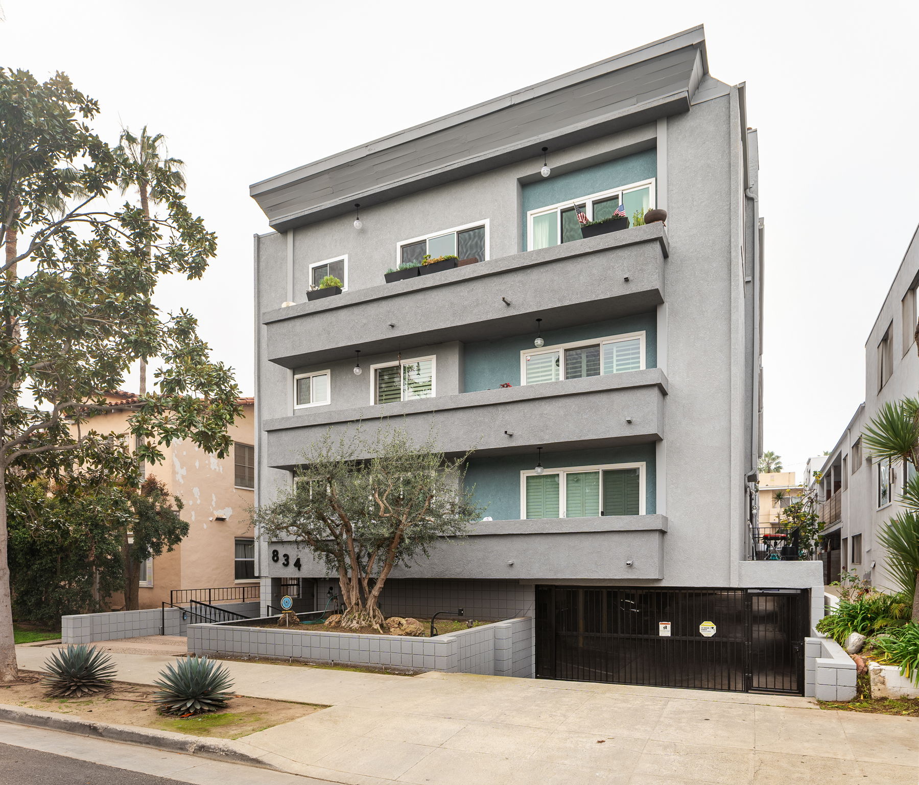 834 6th Street 202-3