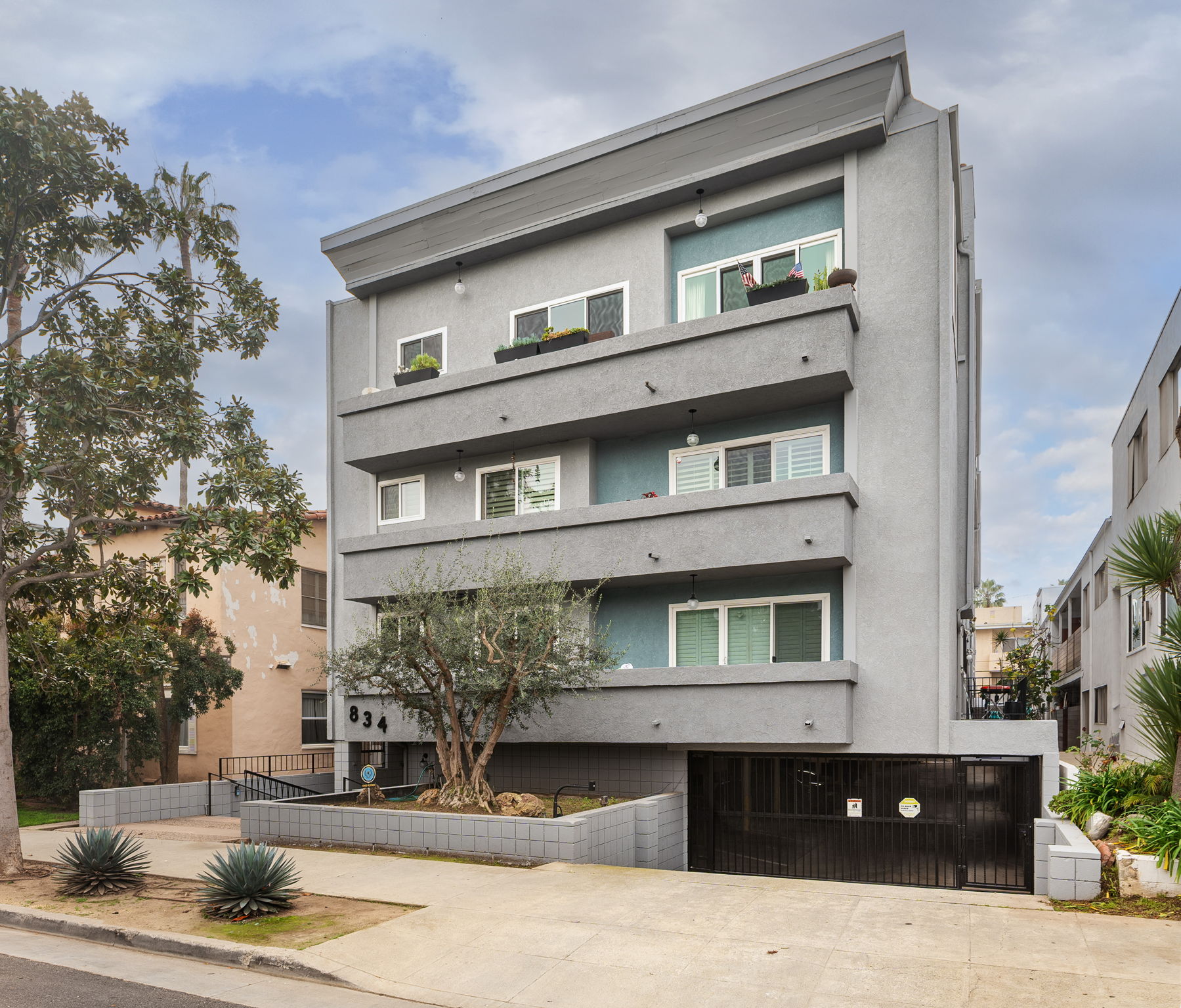 834 6th Street 202-4