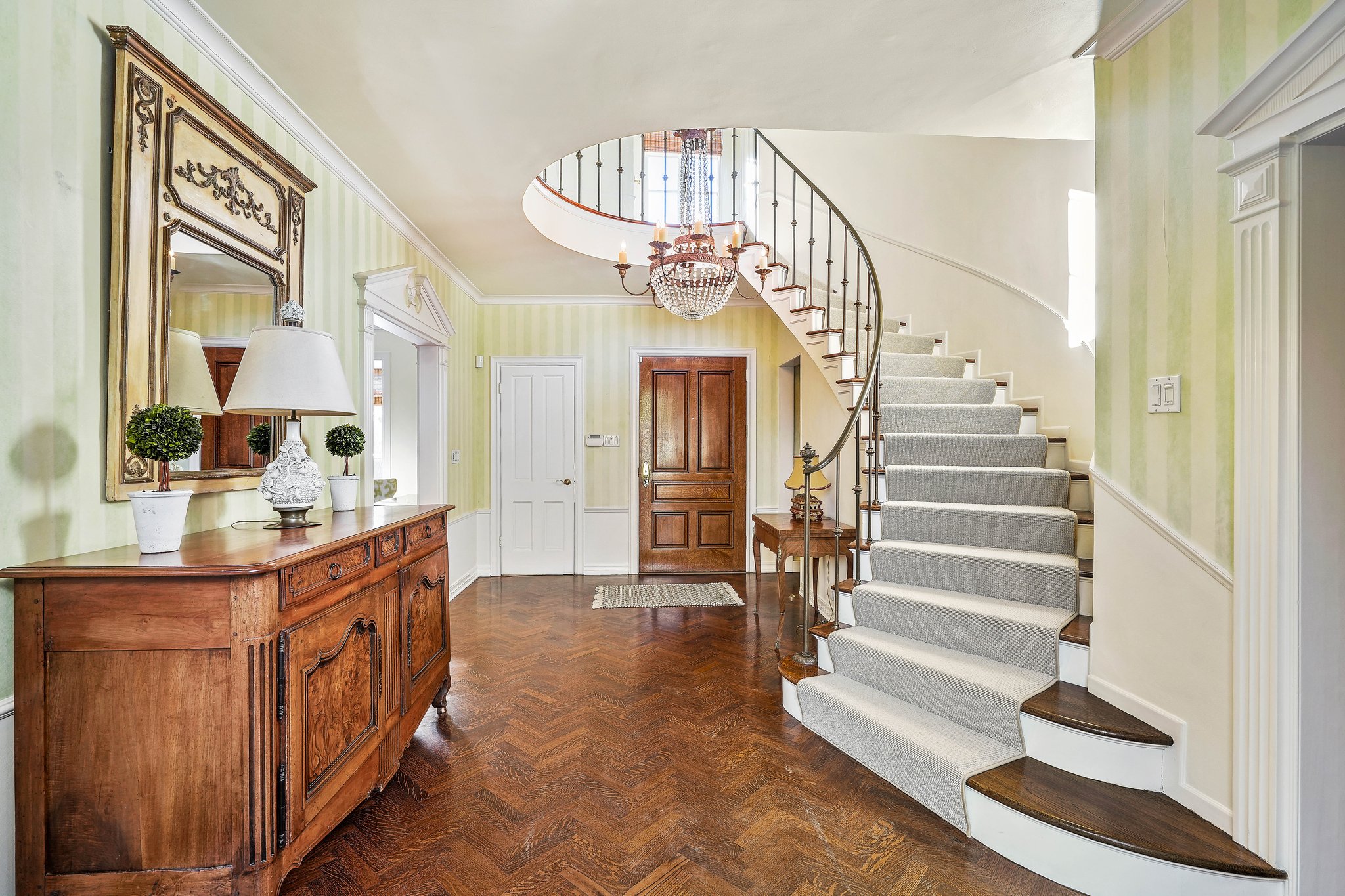 834 Devon Avenue-19.jpg