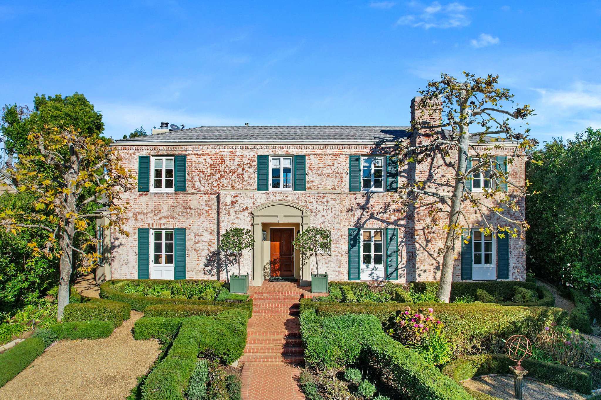 834 Devon Avenue-8.jpg