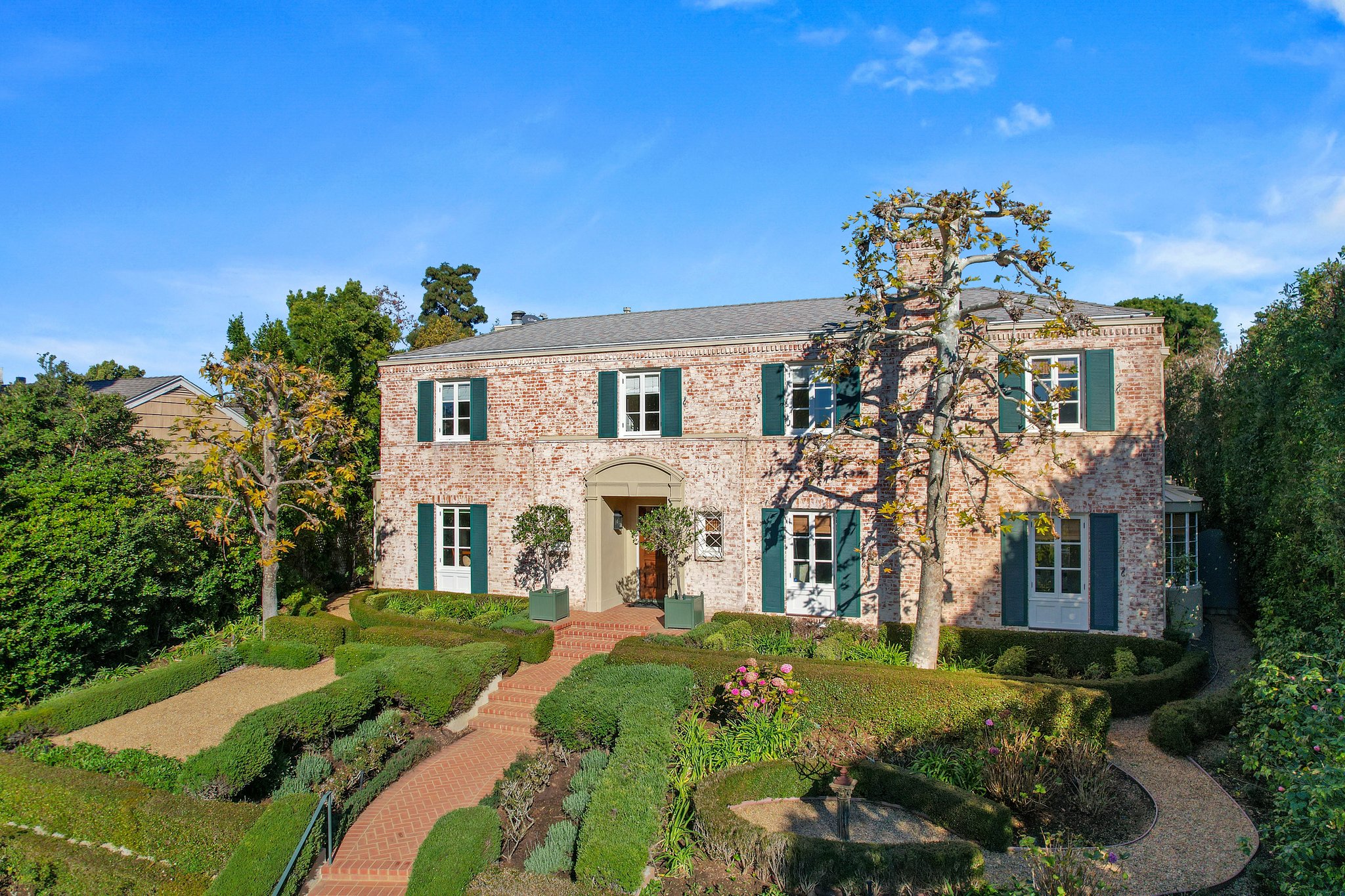 834 Devon Avenue-9.jpg