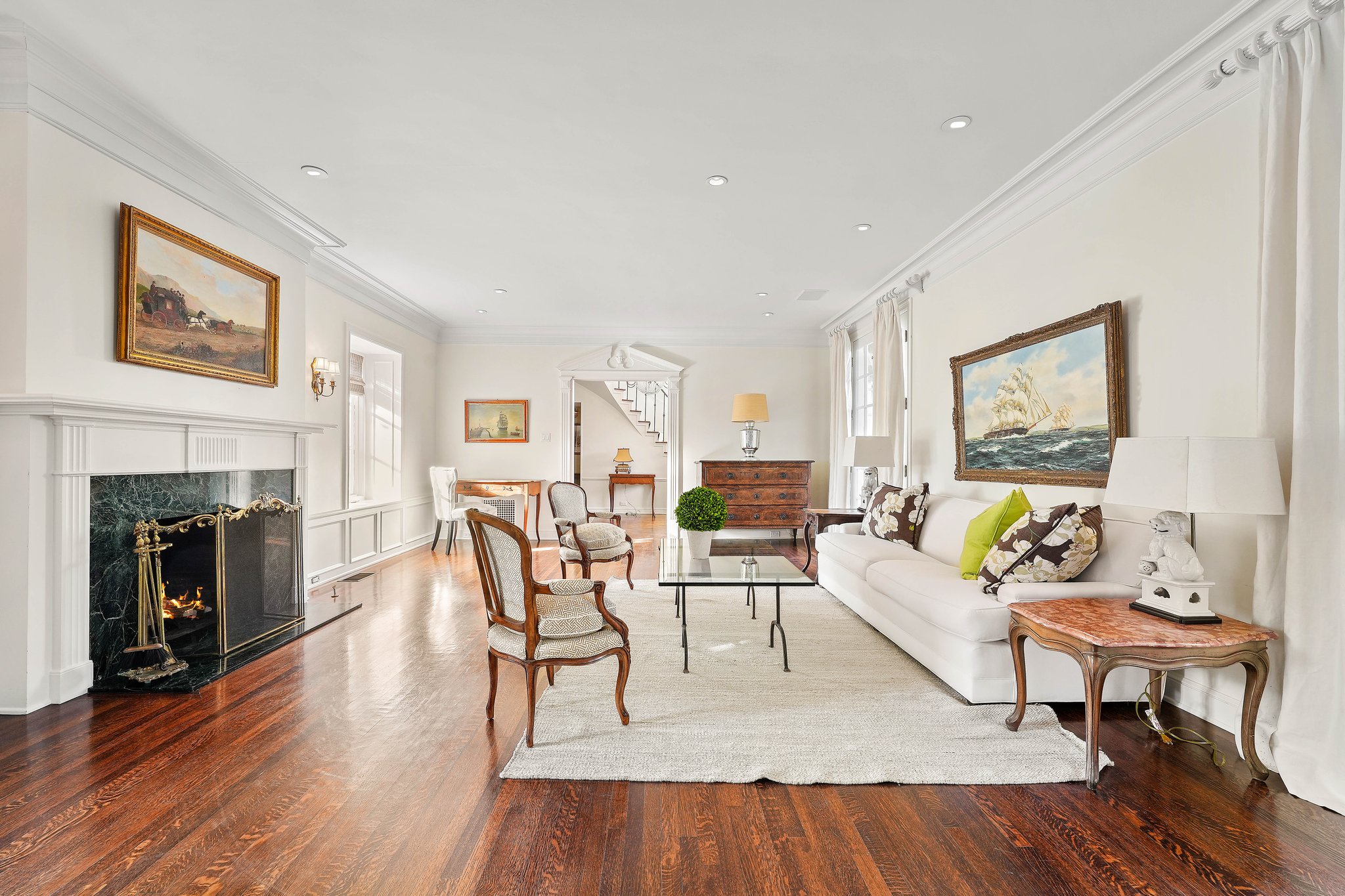 834 Devon Avenue-17.jpg