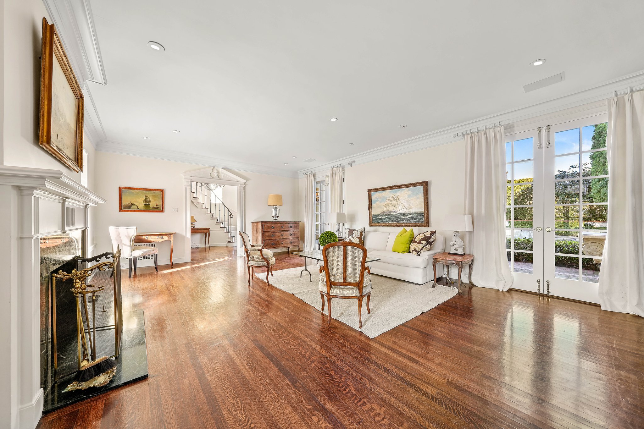 834 Devon Avenue-16.jpg