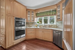 834 Devon Avenue-34.jpg