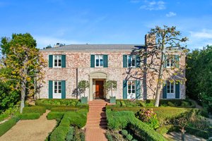 834 Devon Avenue-8.jpg