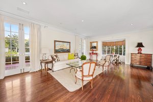 834 Devon Avenue-15.jpg