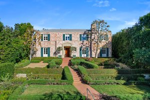 834 Devon Avenue-6.jpg