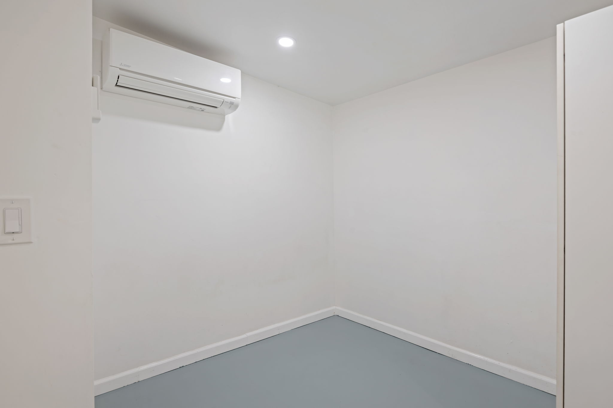 20 - Guest House - Bedroom