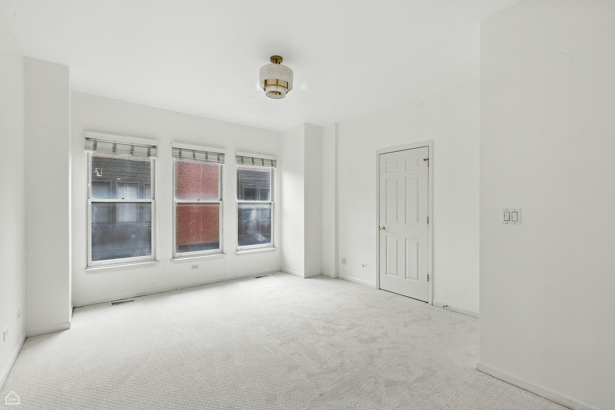 834 W Village Ct_019