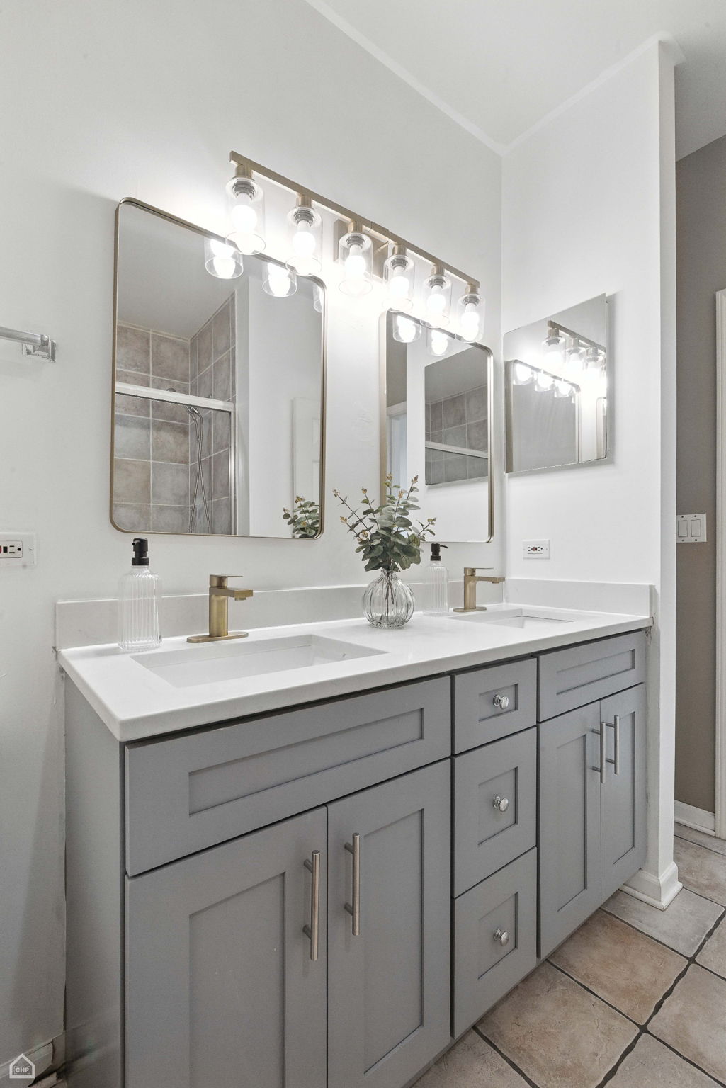 834 W Village Ct_023