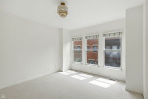 834 W Village Ct_021