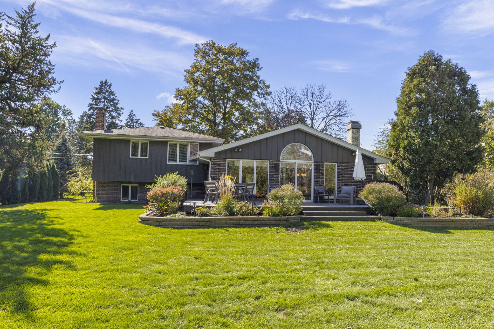  Photo 24