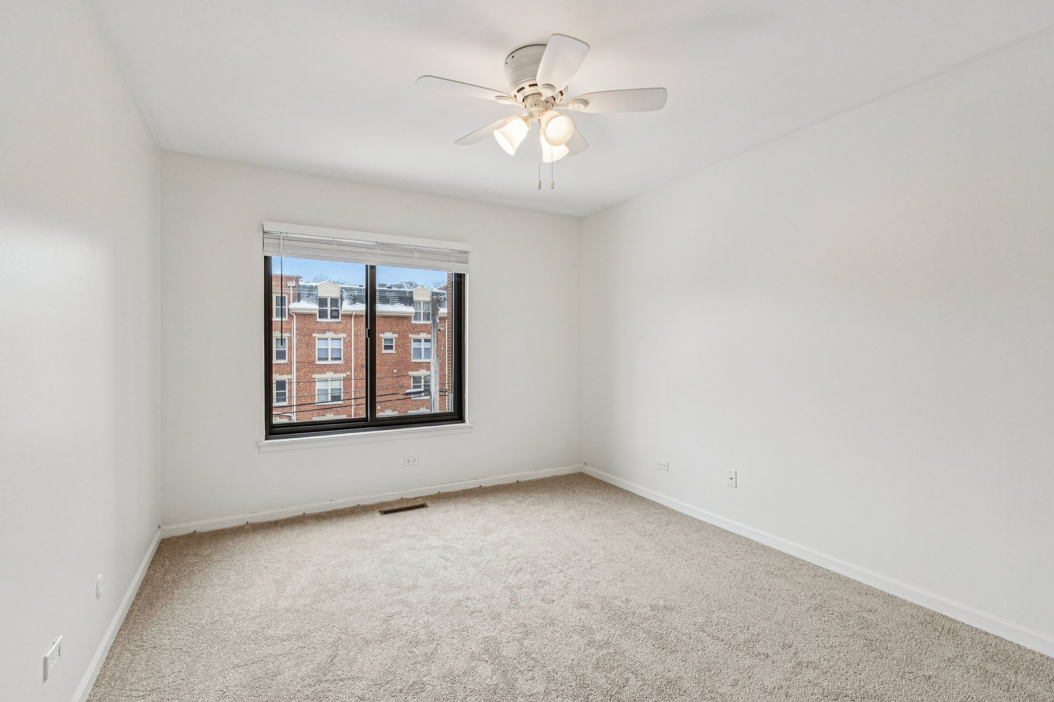 Judson Ave 305-S0512-023.jpg