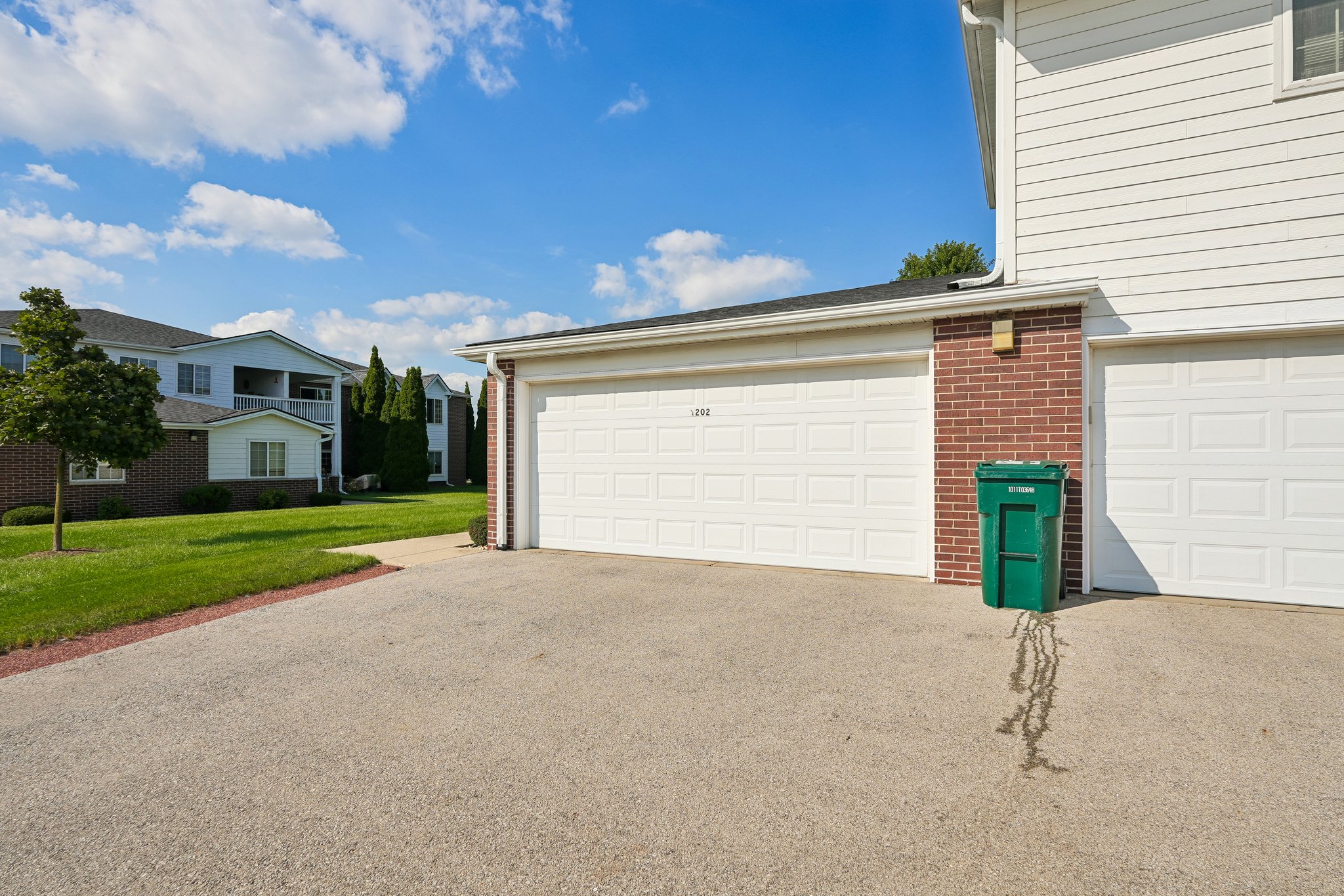 Lannon Terrace 1202-S2608-031.jpg