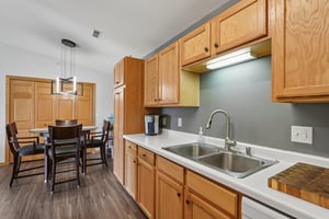 Lannon Terrace 1202-S2608-014.jpg